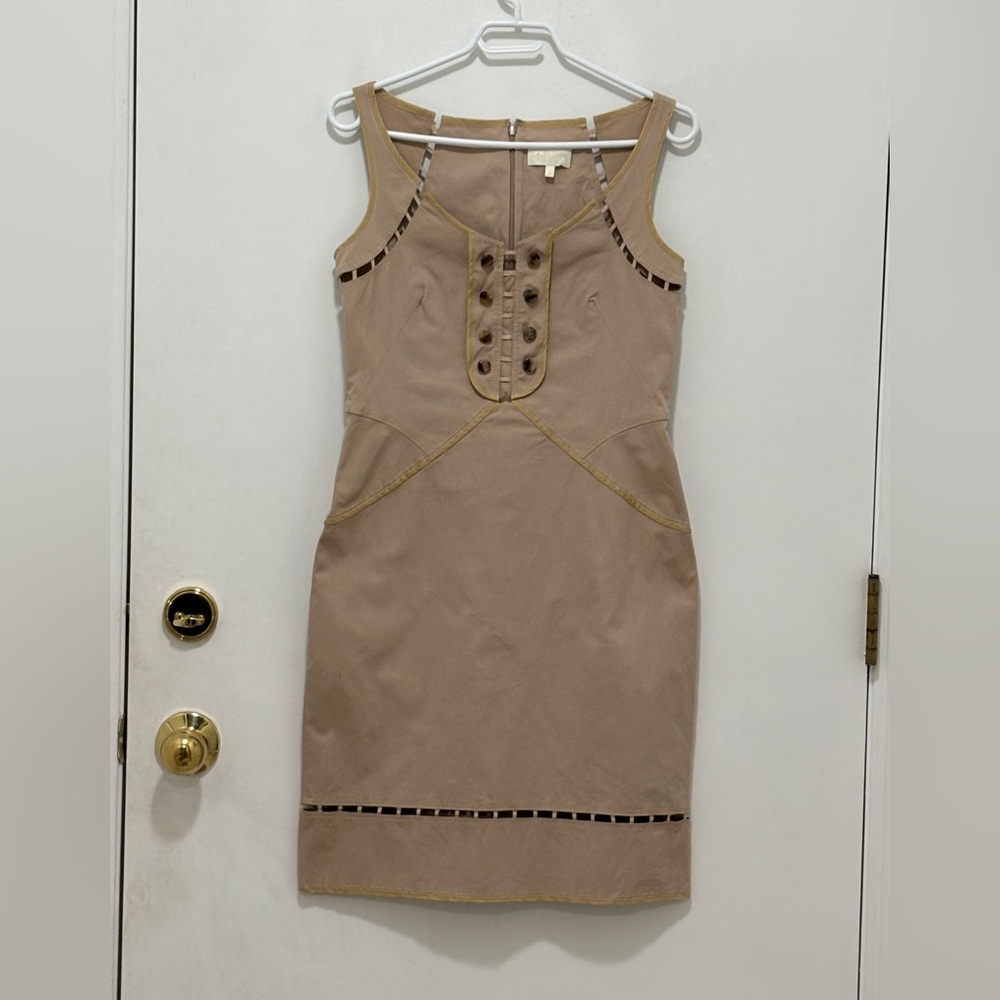 Zac Posen Tan Dress with Button Detail. Size 8